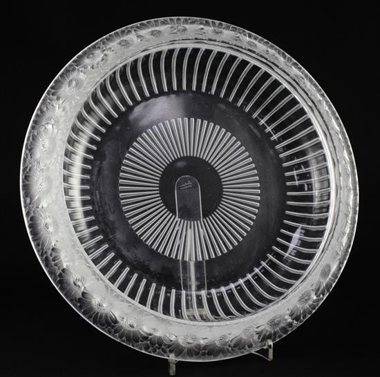 A Lalique Marguerites pattern dish, post-war, 33cm